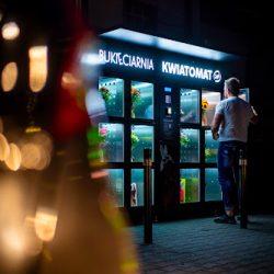 Bukieciarnia Kwiatomat 24h (Kiełczów )