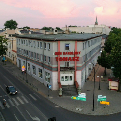 Dom Handlowy „tomasz” (Tomaszów Mazowiecki )