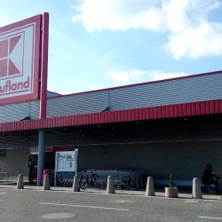 Kaufland (Krapkowice en Merlo San Luis)