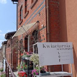 Kwiaciarnia Stacja Bukiet (Lubichowo )