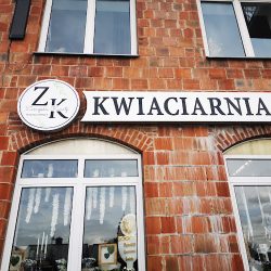 Kwiaciarnia Zamojskie Kwiaty Zamość| Kwiaty Bukiety Wiązanki Kompozycje Wianuszki Komunijne Akcesoria Komunijne (Zamość en Merlo San Luis)