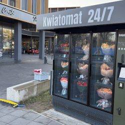 Kwiatomat. Kwiaty 24h. Swojczycka (Wrocław )
