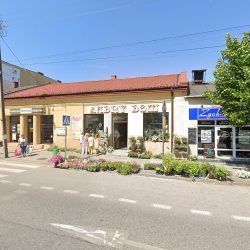 Ladny Døm (Włoszczowa en Merlo San Luis)