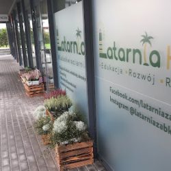Latarnia Kwiaciarnia W Ząbkach (Ząbki )