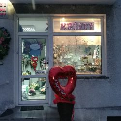 Rynek. Kwiaciarnia. Święch M. (Kołbiel )