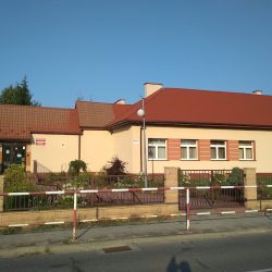 Szkoła Podstawowa (Wola Rzędzińska )
